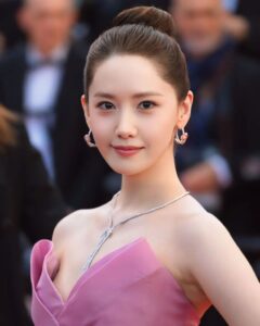 chân mày phong thủy nên phun cho mặt trái xoan