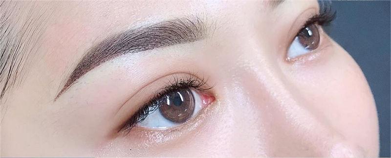 Phun mày tự nhiên hay điêu khắc? Cách chọn phương pháp phù hợp nhất 3 Phun may tan bot Han Quoc tai Linh Anh 1