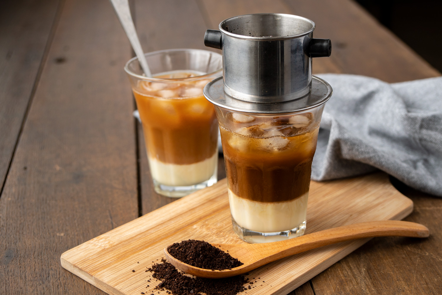 Xăm môi uống cà phê sữa có được hay không? 1 Câu trả lời cho câu hỏi có được uống cà phê sữa sau khi xăm hay không thì chắc chắn là không.
