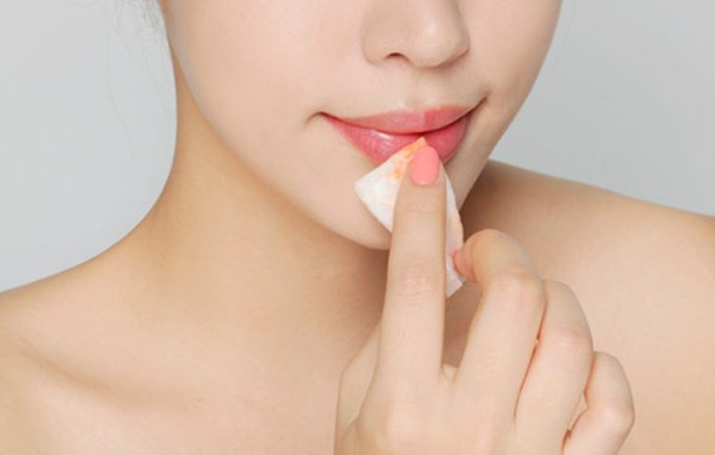bai_viet_cach_cham_soc_va_bao_ve_moi_sau_khi_phun_moi_te_bao_goc_3_bf07f4b701 Cách chăm sóc và bảo vệ môi sau khi phun môi tế bào gốc 3