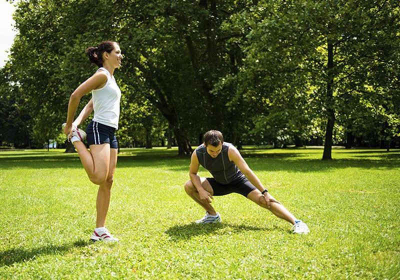 Đánh tennis bị đau lưng và cách ngăn chặn hiệu quả bạn nên biết 2