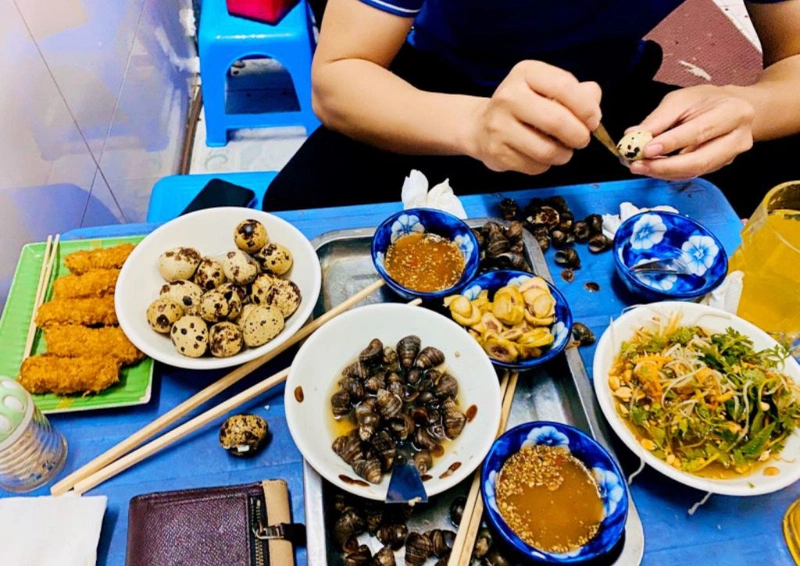 goc_giai_dap_xam_moi_an_oc_duoc_khong_lo_an_oc_phai_lam_sao_3_00a004f5f9 Góc giải đáp xăm môi ăn ốc được không? Lỡ ăn ốc phải làm sao? 3