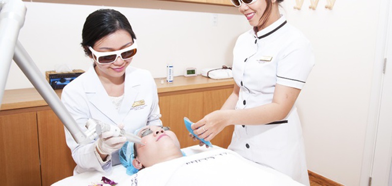goi_y_cac_cach_xoa_xam_moi_an_toan_va_hieu_qua_6_e614b4c046 Gợi ý các cách xóa xăm môi an toàn và hiệu quả 6