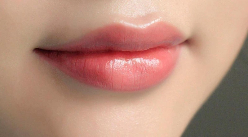phun_moi_xi_muoi_la_gi_co_nen_dung_phuong_phap_phun_moi_xi_muoi_khong_3_937fdb2d05 Phun môi xí muội là gì? Có nên dùng phương pháp phun môi xí muội không? 3