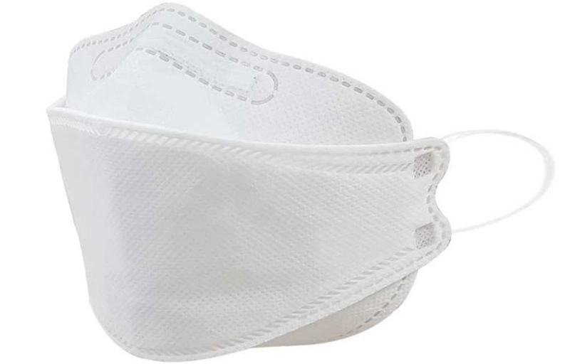 Đeo khẩu trang để tránh sự tiếp xúc của môi với tia UV và khói bụi