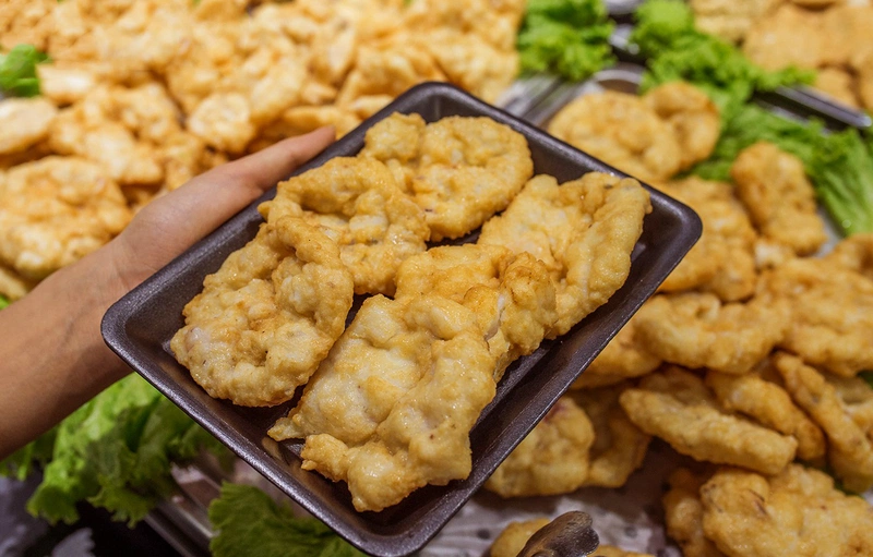 xam_moi_an_cha_lua_duoc_khong_3_e43c726638 xăm môi ăn chả lụa được không 3