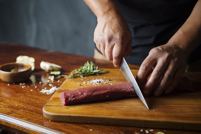 xăm môi có ăn được thịt nai không 3