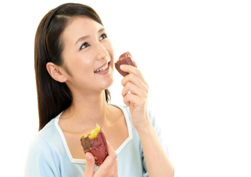 Xăm môi có ăn khoai lang được không? Thực phẩm này có tác dụng gì với sức khỏe?2