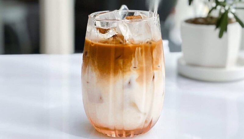 xam_moi_co_duoc_uong_ca_phe_sua_hay_khong_2_7f271791a7 Xăm môi có được uống cà phê sữa hay không 2
