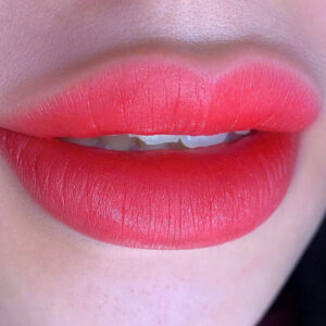 Phun môi chuẩn tone Hàn