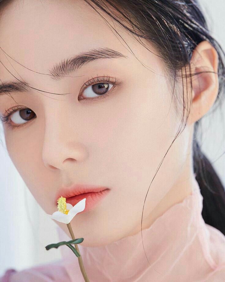 Vì sao điêu khắc chân mày nâu đen được phái đẹp ưa chuộng? 1 Điêu khắc chân mày nâu đen là gì?