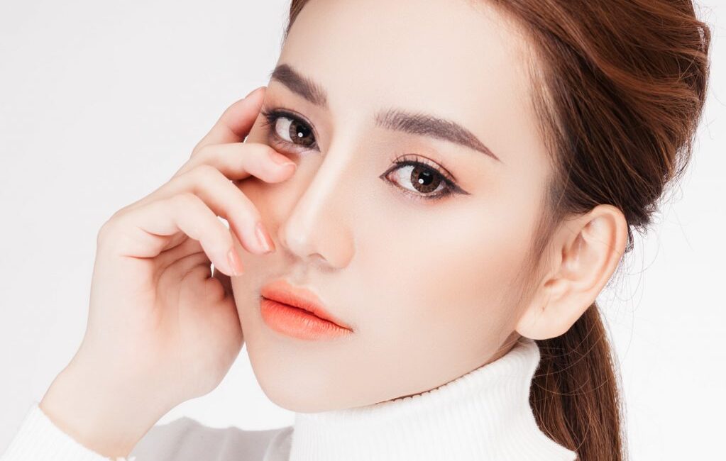 Chân mày phong thủy cho người mệnh Kim: Chọn dáng nào để hút tài lộc và may mắn? 2 NN 05758 e1758766584505