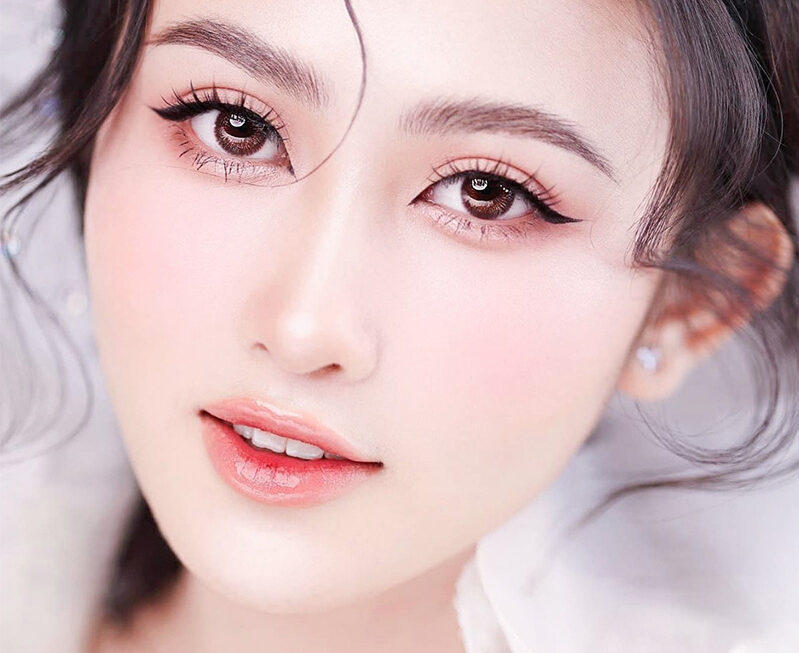 Mắt tứ bạch là gì? Ý nghĩa về tướng số của tứ bạch nhãn 8 RGCMV8WA mat tu bach 8 e1758786175845