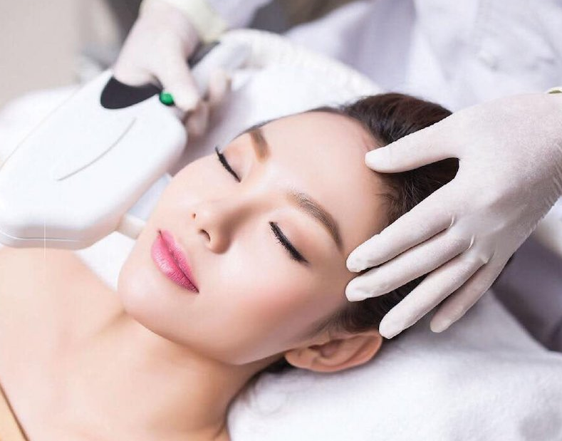 Xóa nhăn vùng mắt có những công nghệ nào? 3 nâng cơ xóa nọng cằm