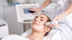 Bôi tế bào gốc sau laser