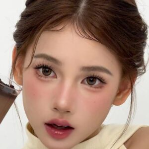 Phun lông mày nâu cà phê là gì?