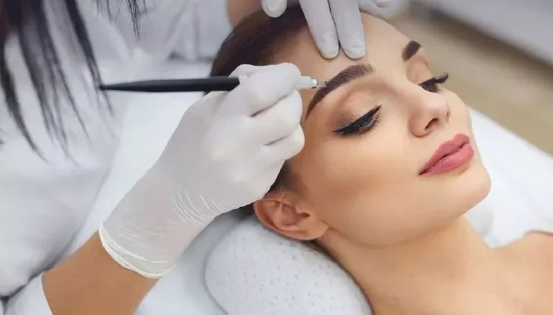 Lông mày lá liễu là gì? Vận mệnh người sở hữu chân mày lá liễu 10 chan may la lieu 11 e1758949382768