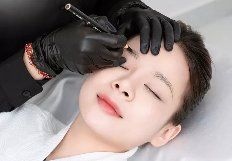 Lông mày lá liễu là gì? Vận mệnh người sở hữu chân mày lá liễu 11 chan may la lieu 12 e1758949420402