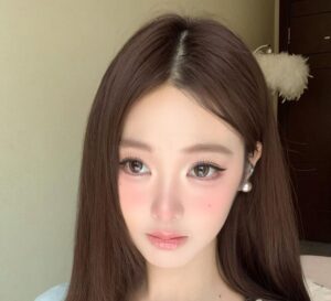 Phun lông mày nâu cà phê là gì?