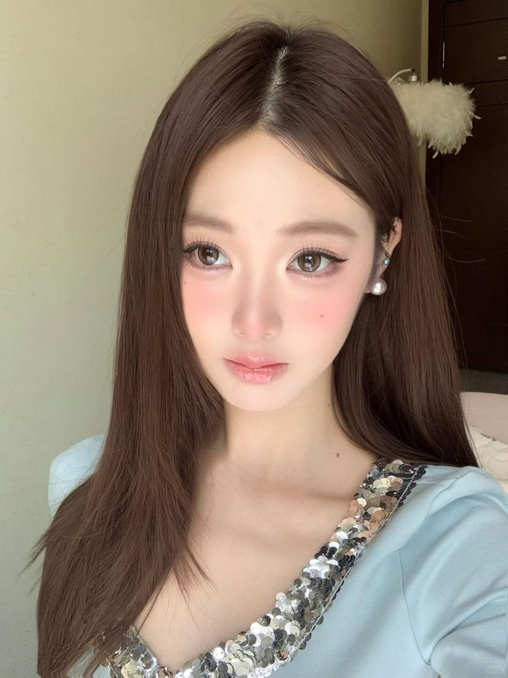 Phun lông mày nâu cà phê hợp với da nào? 1 Phun lông mày nâu cà phê là gì?