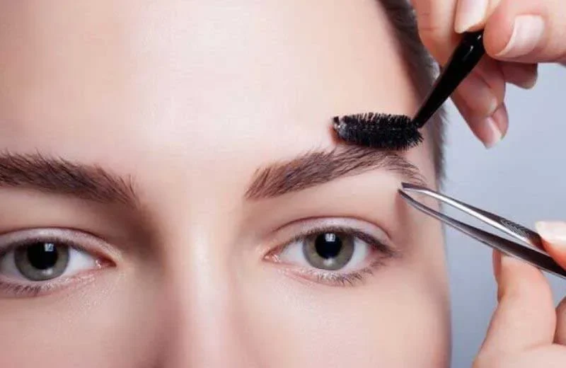 Lông mày đuôi vểnh lên mang vận mệnh thế nào trong tướng số? 4 long may duoi venh len 4 e1758939281543