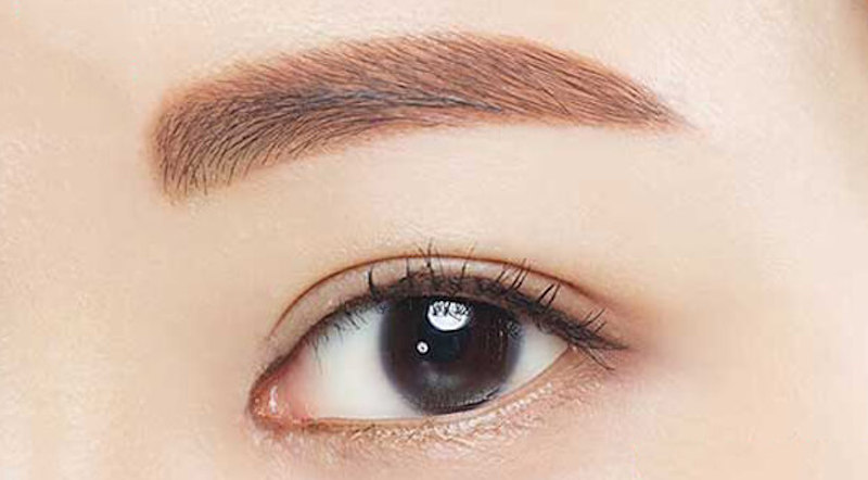 Vì sao lông mày màu nâu tây được giới trẻ ưa chuộng? Vì sao lông mày màu nâu tây được giới trẻ ưa chuộng?