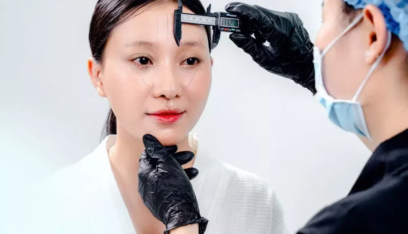 Phun xăm không hợp dáng mặt phải làm sao? Cách chỉnh sửa thẩm mỹ hiệu quả 5 long may ru xuong 07 e1758965299737
