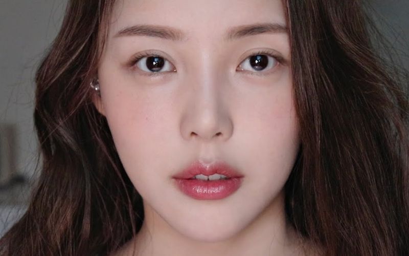 Mắt hạnh nhân là gì? Tiết lộ ý nghĩa tướng số tốt hay xấu