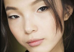 Mắt lươn là gì? Tướng số tốt hay xấu ở nam và nữ