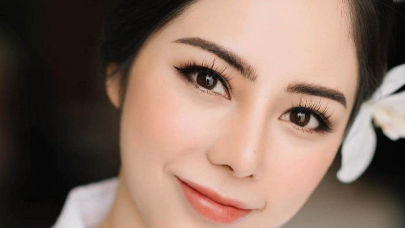 Lông mày con tằm: Những bí mật chưa từng được tiết lộ 1 Lông mày ngài là gì? Nhân tướng học của người mắt phượng mày ngài