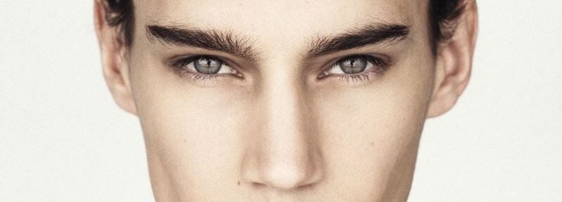 Mắt rắn là gì? Ý nghĩa tướng số và vận mệnh người mắt rắn 5 mat ran 13 e1758860026820