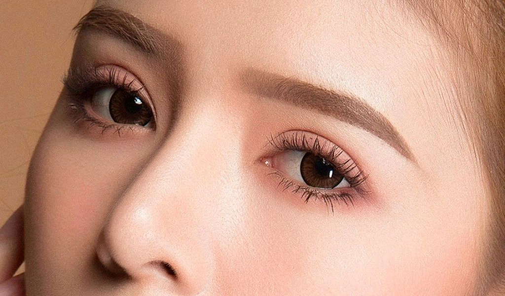 Tạo hình mí mắt trên 7 Nhấn mí mắt