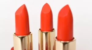 5 loại dưỡng môi nên tránh sau khử thâm