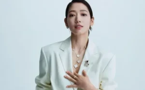 Chăm sóc sau điêu khắc Hairstroke chân mày nữ để dáng bền đẹp