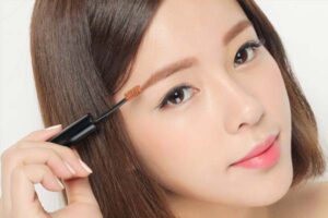 Phun lông mày ngang màu nâu tây có đẹp không?