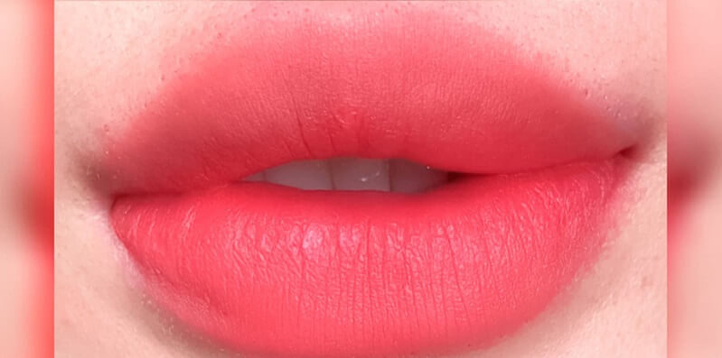 Phun môi lipstick là gì? Giá xăm môi hiệu ứng lipstick bao nhiêu? 7 phun moi Lipstick 4 663855bc0be63 e1757754143730