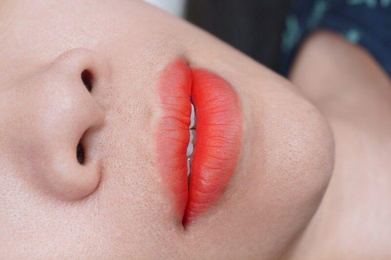 Kỹ thuật phun môi không sưng, không đau mới nhất hiện nay