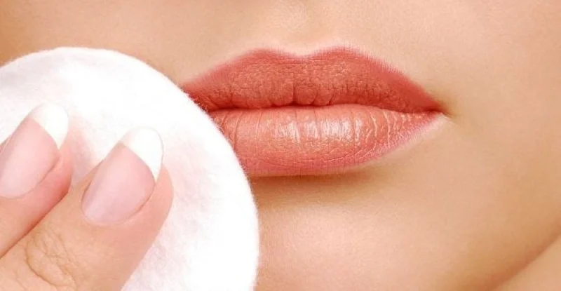 Gợi ý makeup tone hồng nhẹ nhàng khi đã phun môi màu đỏ hồng 7 phun moi xong co duoc noi khong 4 67ff273b4857c e1757592456604