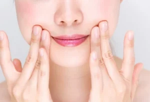 xóa bỏ đường râu rồng trên mặt