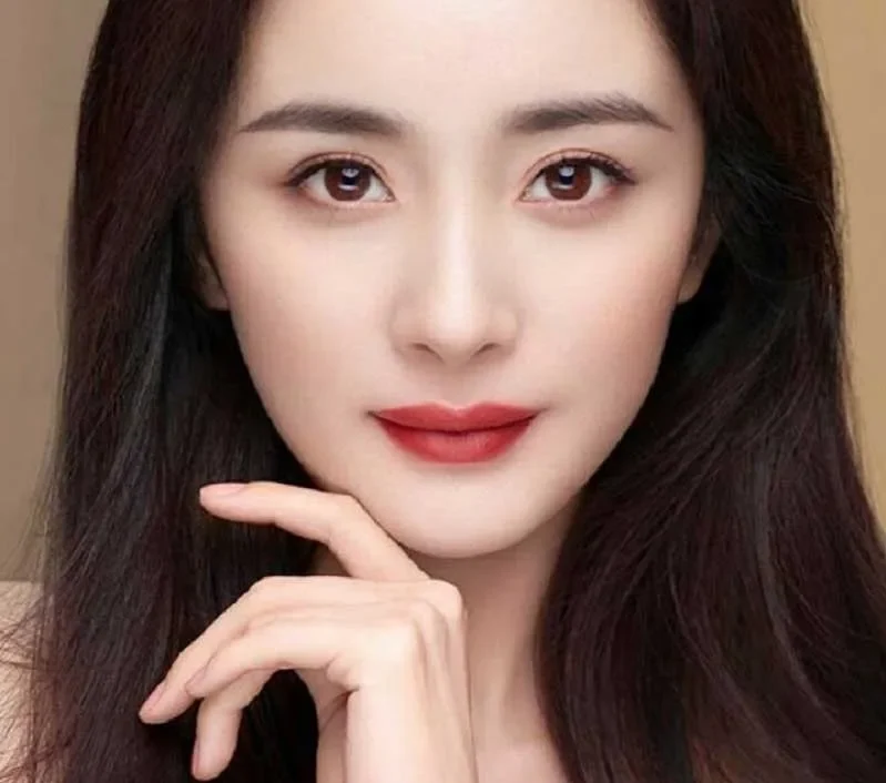 Thêu chân mày là gì? Các phương pháp phun thêu thịnh hành 10 theu chan may 8 e1758975012257