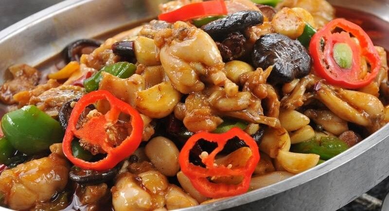 Xăm môi ăn thịt ếch có được không? Nên kiêng trong bao lâu? 1 xam moi an ech duoc khong 1 67452c6494a96 e1757661147393