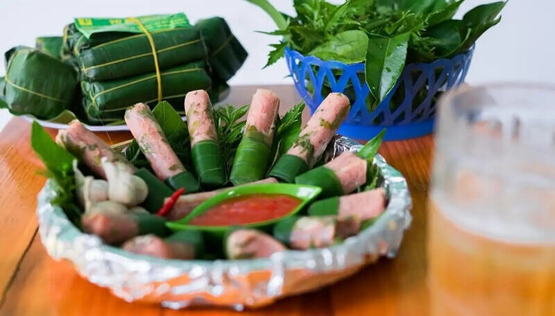 Xăm môi ăn nem chua có được không? Cần kiêng bao lâu? 2 xam moi co duoc an nem chua khong 2 666c0fd68acdc e1757672064746