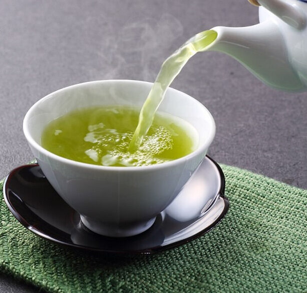 Xăm môi uống trà được không? Cần kiêng trong bao lâu? 3 xam moi uong tra duoc khong 3 663dd60f9914c e1757747171364