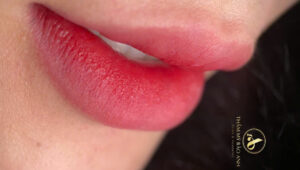 Phun môi có bị lệ thuộc không – càng dặm nhiều môi càng khó đẹp tự nhiên?