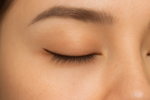 Làm sao để màu phun mí giữ được lâu hơn 1 năm?