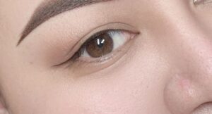 Phun mí có làm lộ tuổi thật hơn không?