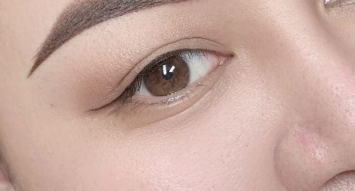 Phun mí có làm lộ tuổi thật hơn không?