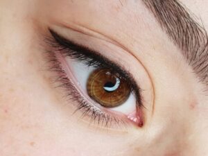 Top 3 kiểu phun mí giúp gương mặt “ăn ảnh” hơn khi chụp hình