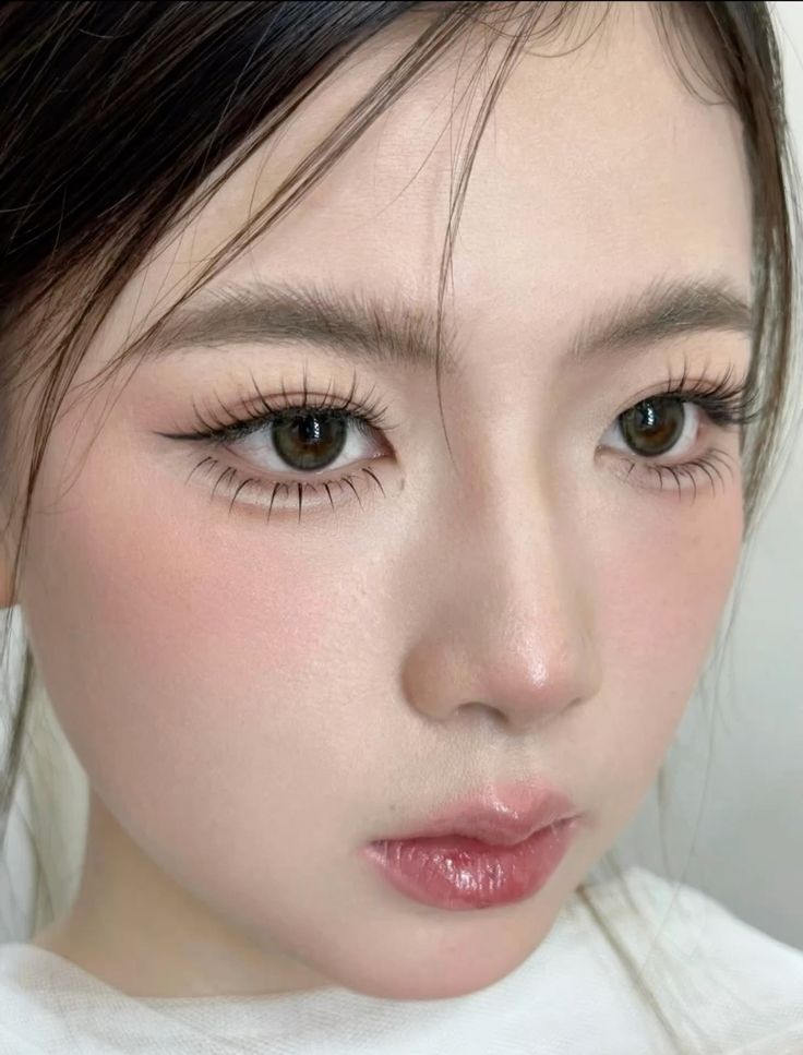 Sau phun mí có thể make-up vùng da khác không? 2 28838aa2b6425e015e316ef62284cf67