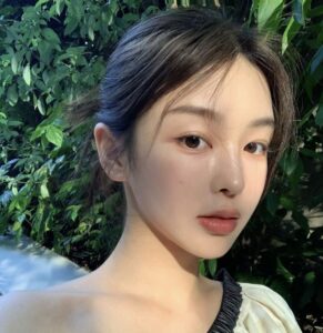 “Môi không son mà vẫn đẹp” – trào lưu clean beauty quay trở lại